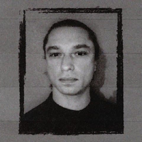 Portrait — REF-260901